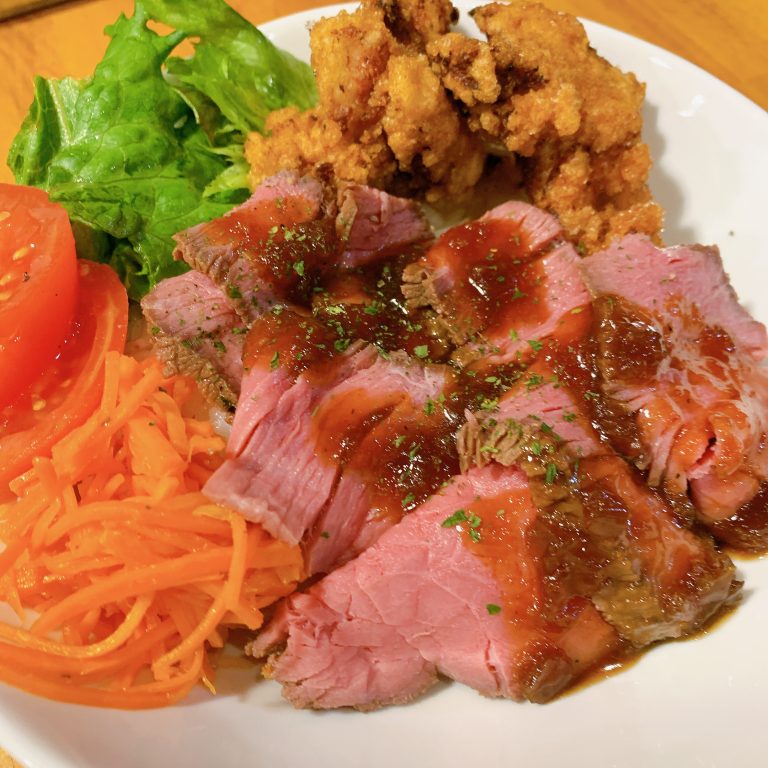 新宿ランチを肉で楽しむ Beef Kitchen Stand 歌舞伎町店